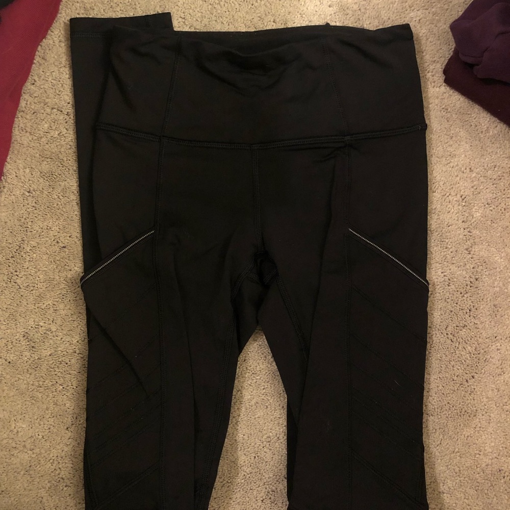 sz 2 lululemon leggings NWOT